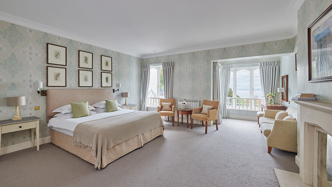 Braye Beach Hotel